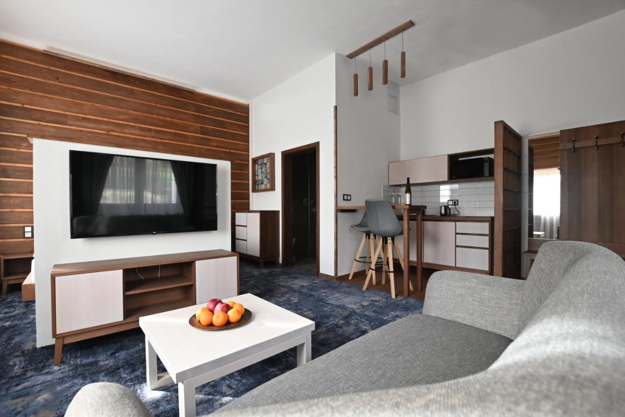 Apartmany Spessart 霍穆托夫 外观 照片